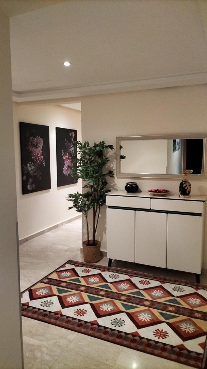 Beautiful, Great Equipped 122 M Holiday Apartment Near Majorelle Garden And Gueliz With Pool Views And A Large Balcony And Terrace 마라케시 외부 사진