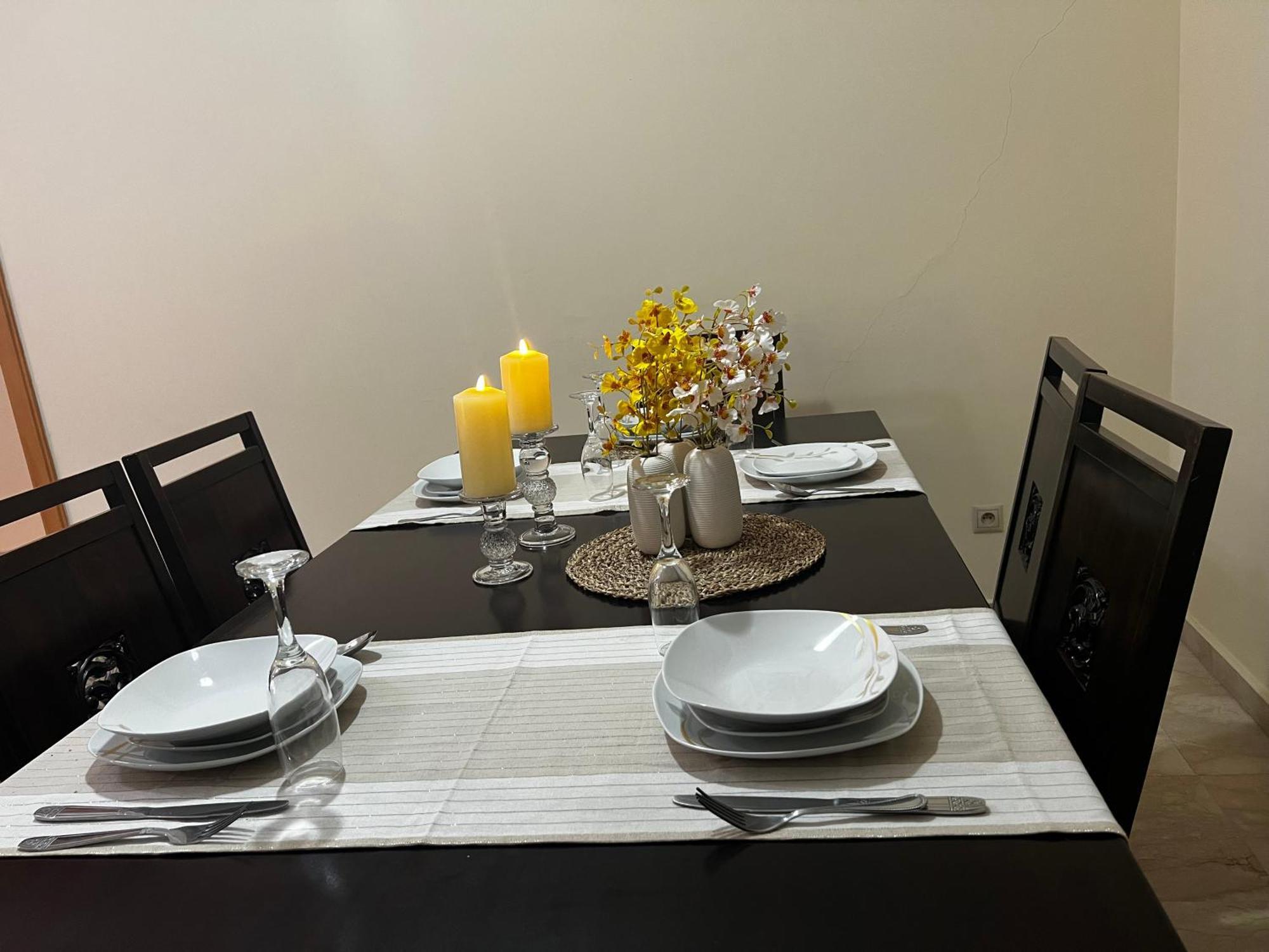 Beautiful, Great Equipped 122 M Holiday Apartment Near Majorelle Garden And Gueliz With Pool Views And A Large Balcony And Terrace 마라케시 외부 사진